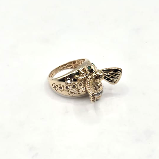 Bee Women's Ring with Circular Pattern Band in 14K Gold and CZ